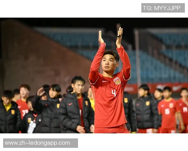 国少半场狂轰三球巴林零射门展现强大实力