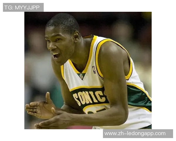 杜兰特自信发声称联盟发展离不开他与詹姆斯的贡献