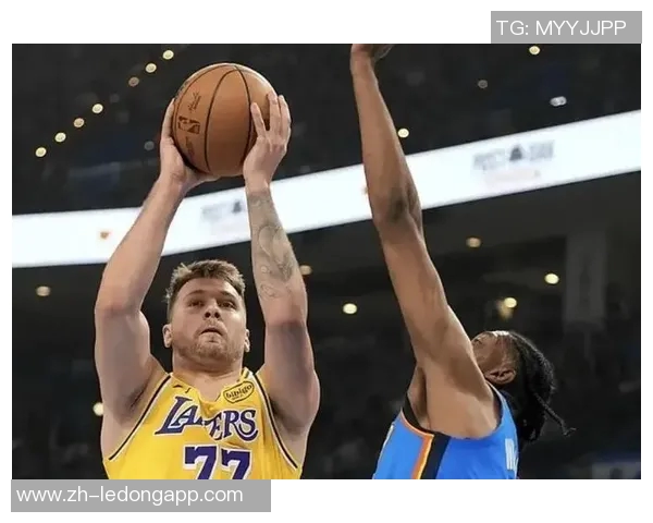 沃西称赞东契奇聪明能理解球队战术期待他与队友更好配合